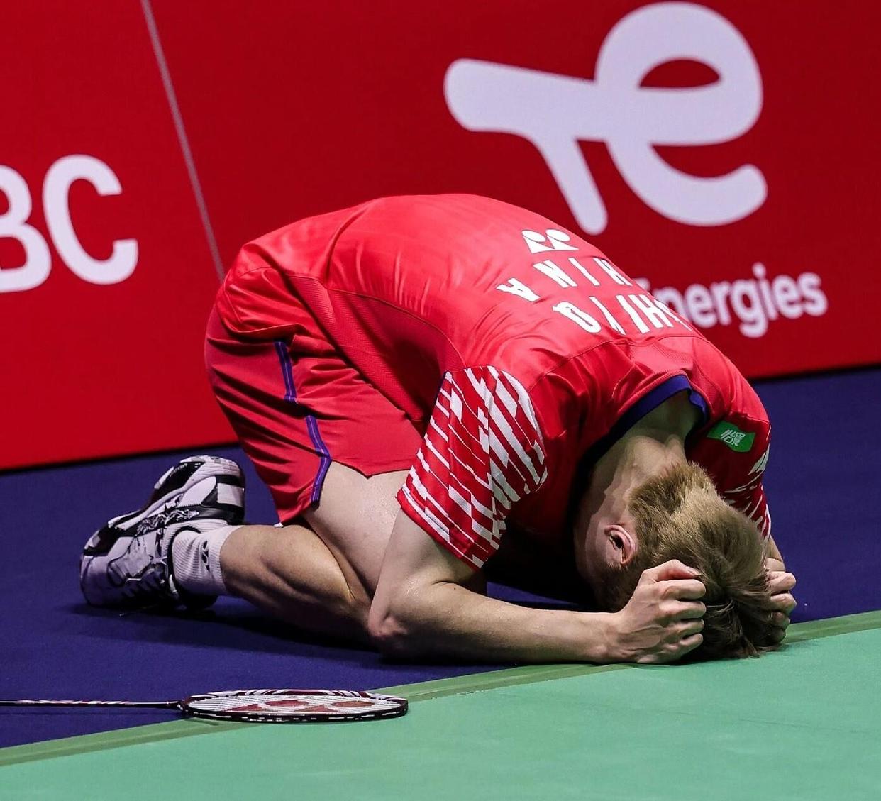 中国队翻盘丹麦队，石宇奇刷新纪录